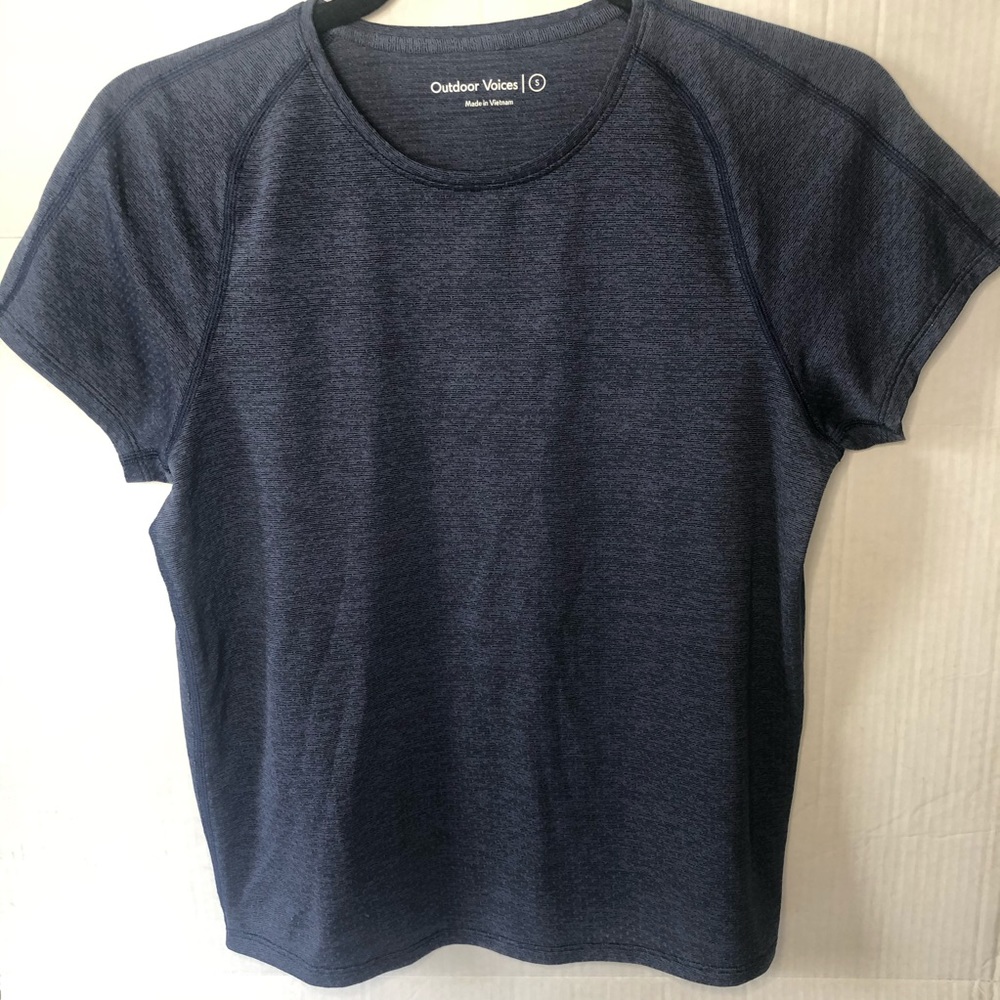 Outdoor Voices EcoMesh Tee Blue size small